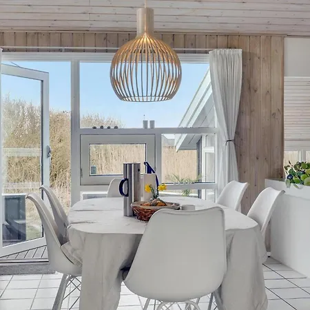 Feriehus Koselig Bolig I Med Kjøkken